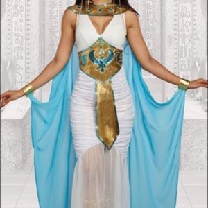 Cleopatra yandi costume